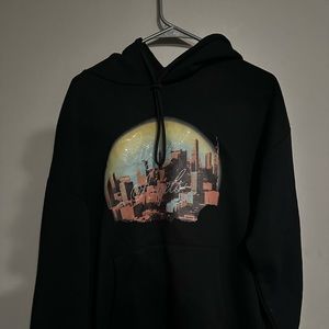 City of angels rhinestone hoodie
Small Oversize small
Worn once